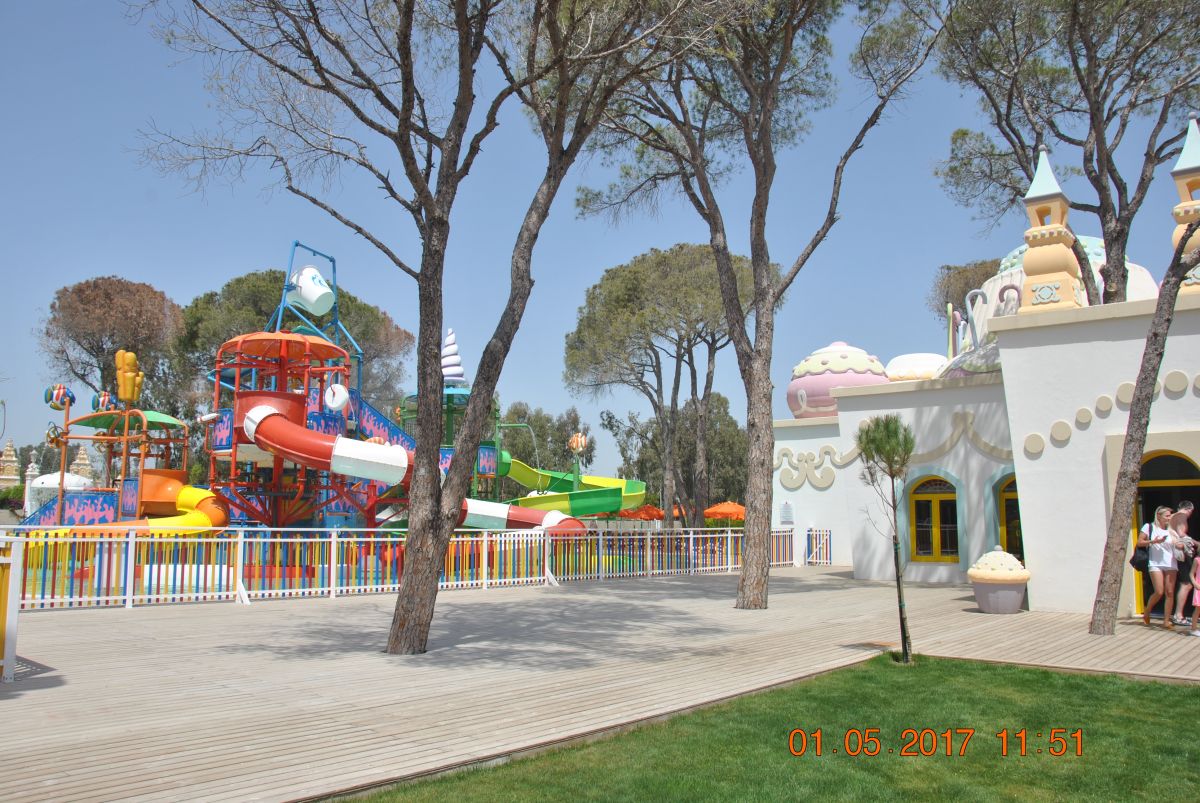 imagini hotel TRENDY LARA